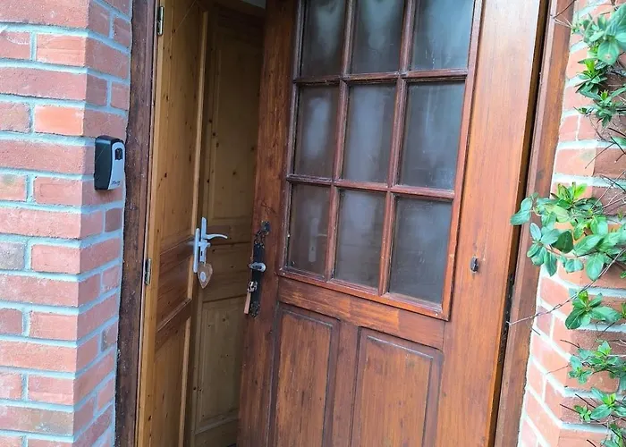 Petit Sous Combles 10 Kms Lille Apartment Premesques