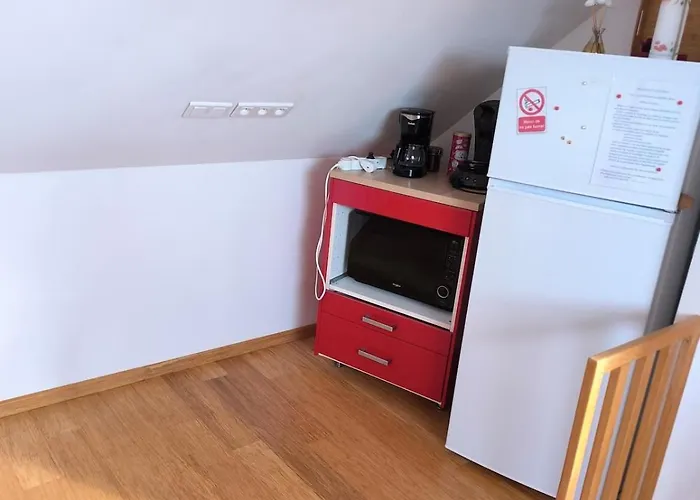 Petit Sous Combles 10 Kms Lille Apartment